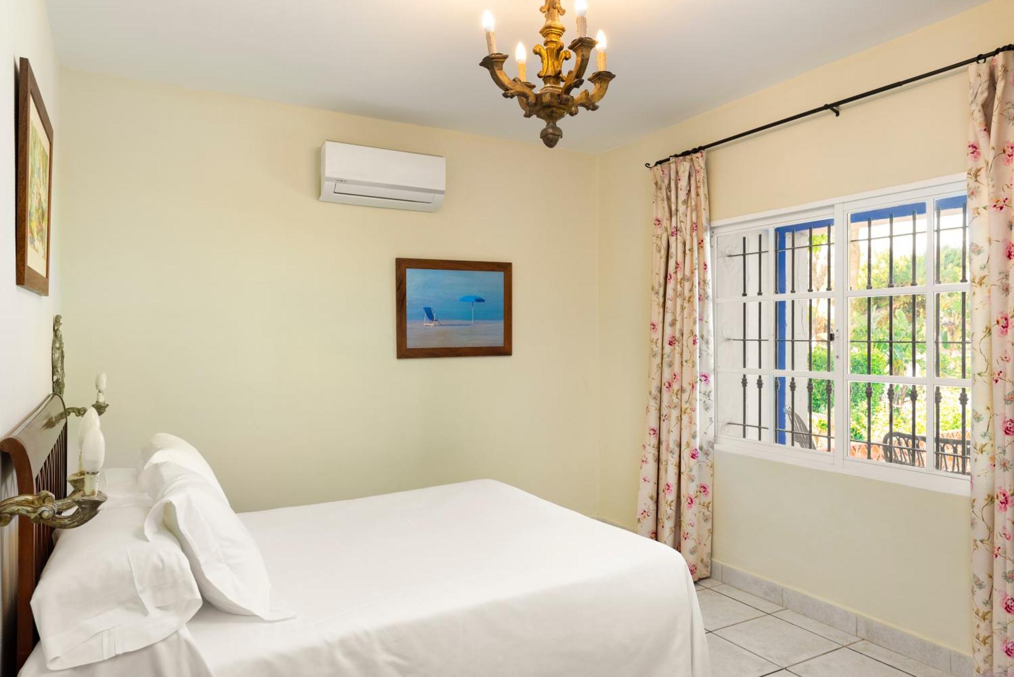 Suites Cortijo Fontanilla Кониль-де-ла-Фронтера Экстерьер фото