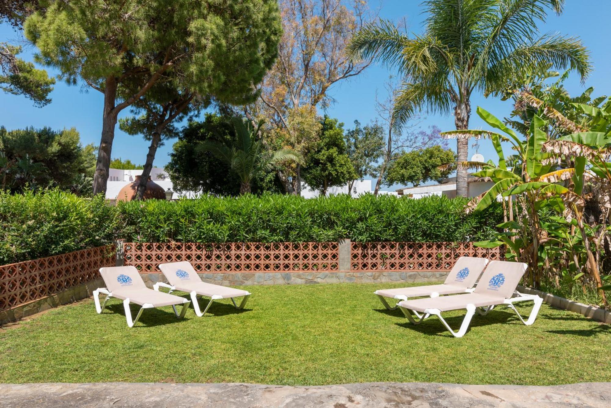 Suites Cortijo Fontanilla Кониль-де-ла-Фронтера Экстерьер фото